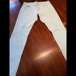 ARIZONA Jean Distressed Jean
